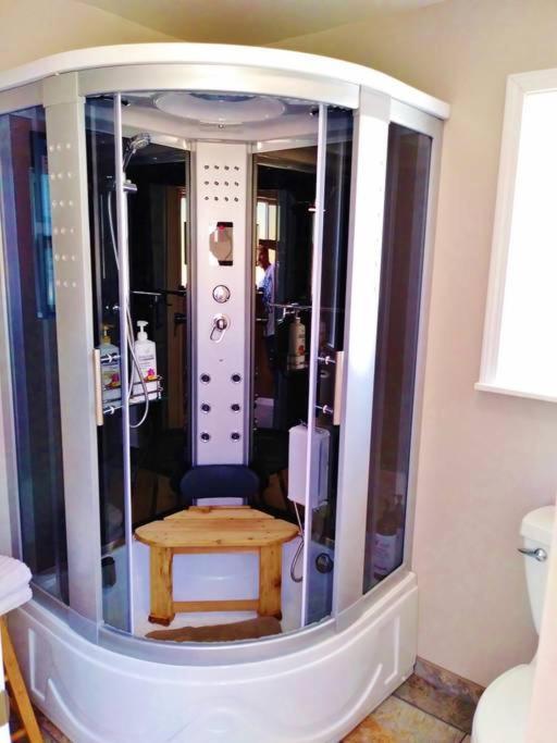 Sauna & Steam Larch Avenue Getaway Villa พอร์ตแองเจลิส ภายนอก รูปภาพ
