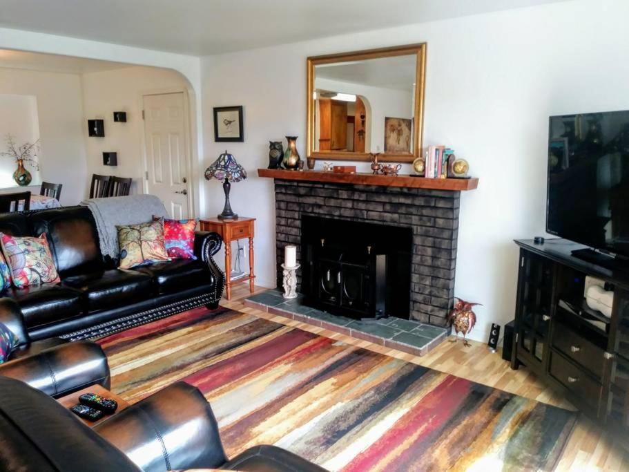 Sauna & Steam Larch Avenue Getaway Villa พอร์ตแองเจลิส ภายนอก รูปภาพ